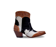 Load image into Gallery viewer, Silverado Hair-on Hide &amp; Hand-tooled Boots
